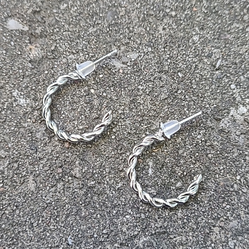 2 for $14! Silver Hoop Earrings NWOT - Picture 2 of 2